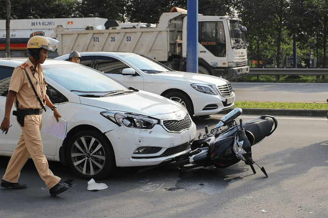  chủ xe biết rõ người mượn xe chưa đủ điều kiện tham gia giao thông 1