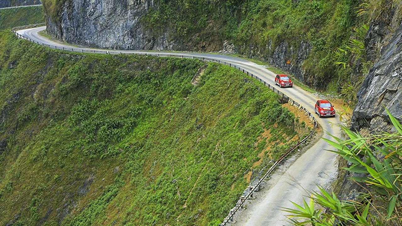 Hệ thống hỗ trợ khởi hành ngang dốc.