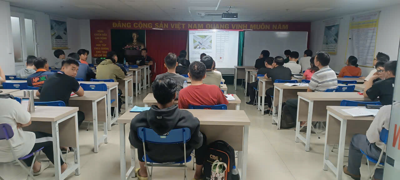 học lái xe Thái Sơn cho người trẻ