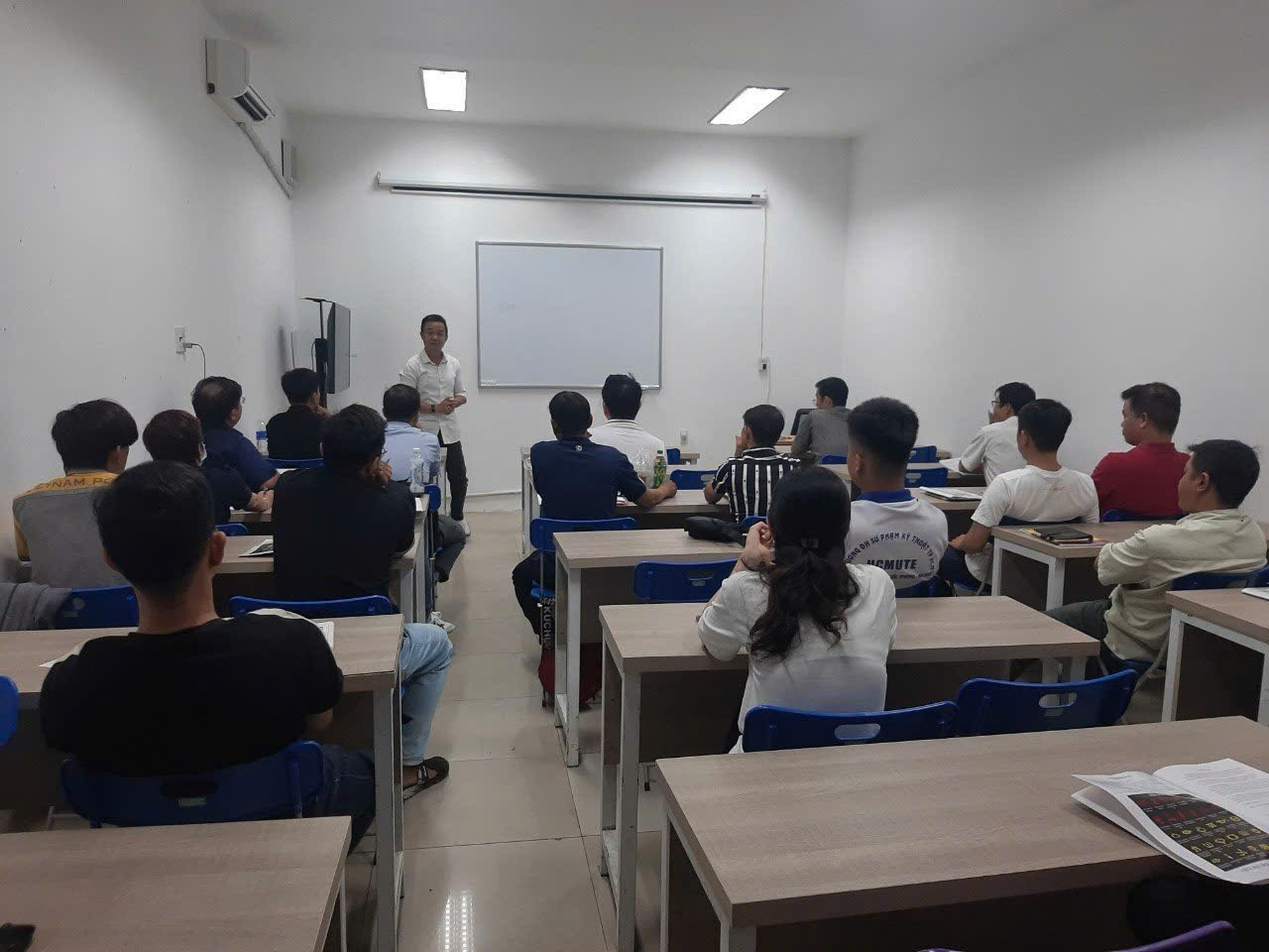học lái xe B2 Thái Sơn